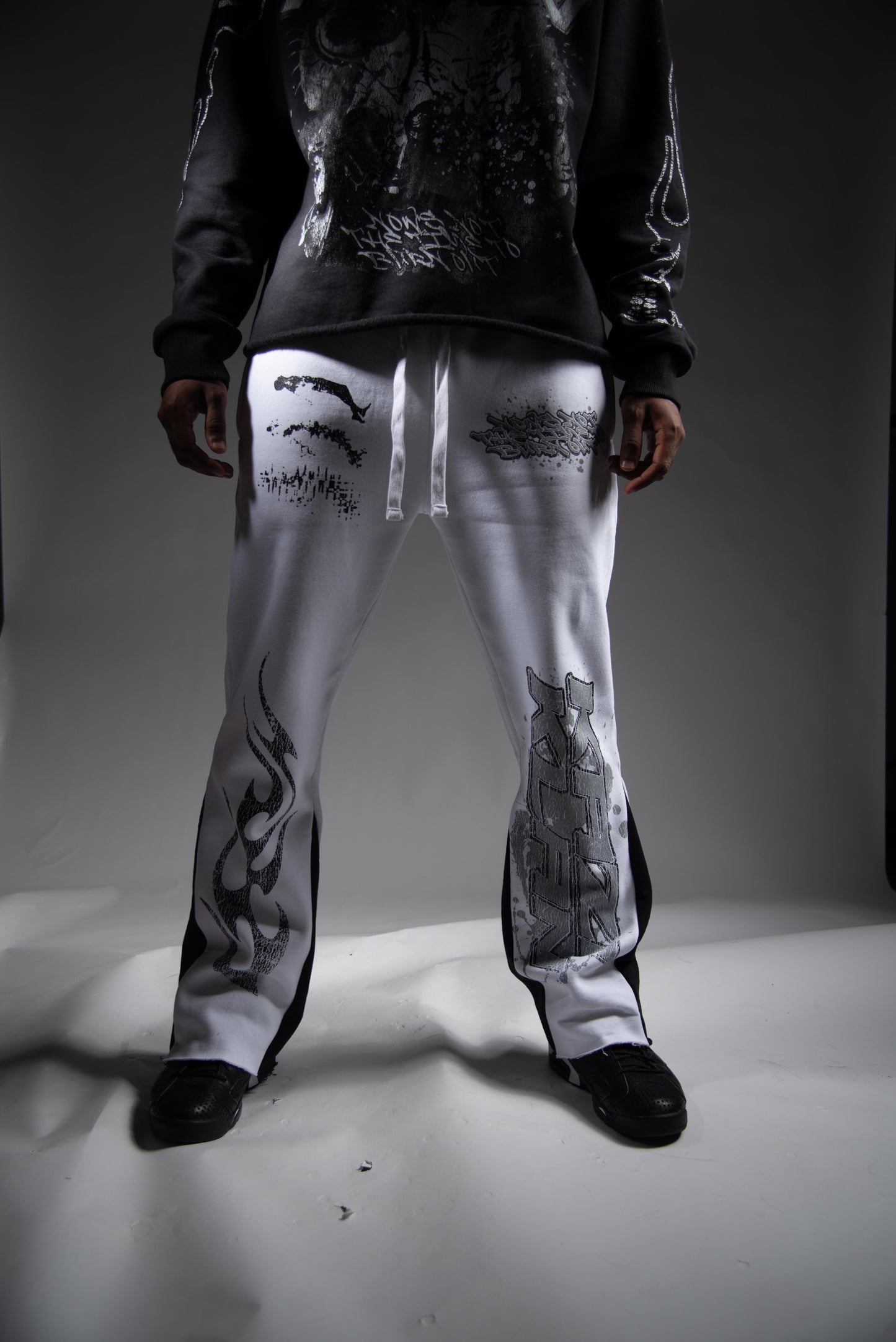 'SHADOW' SWEATPANTS